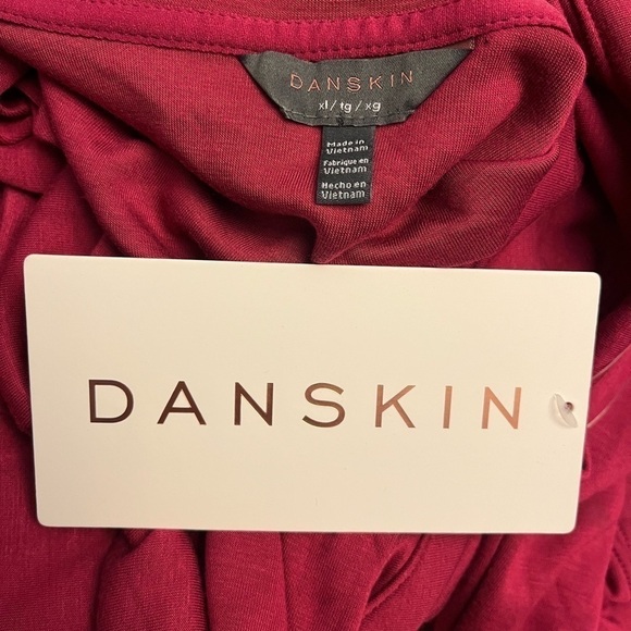 NWT Danskin 2 Piece Loungewear Set with Collared Top and Shorts - Size XL - Picture 3 of 7